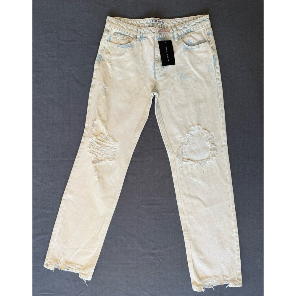 NWT Signature 8 Women's Distressed Straight Leg Jeans Size M Light Wash